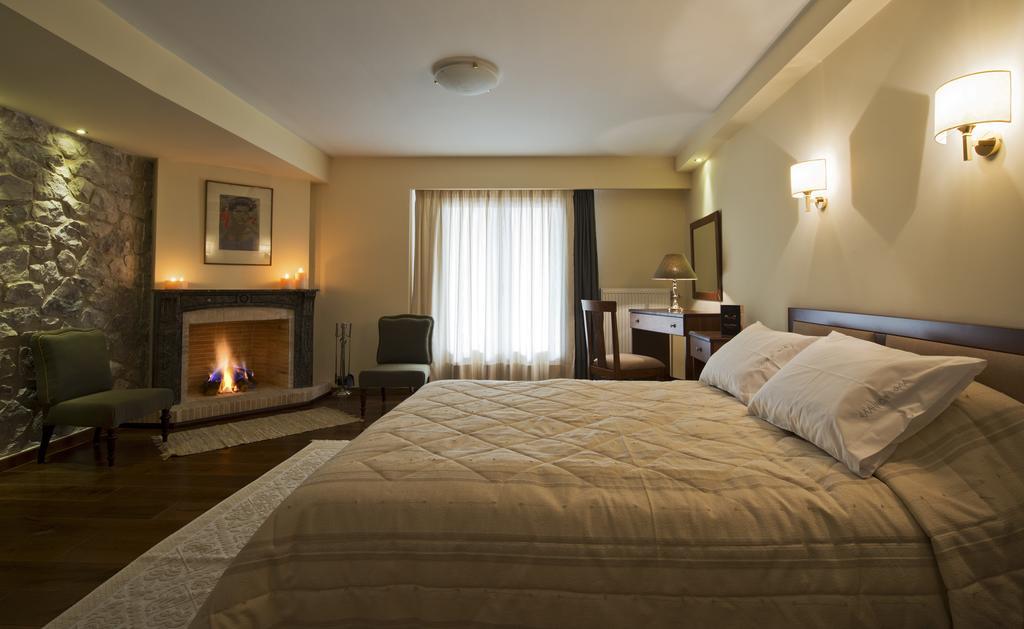 Ellinon Thea Arachova Hotell Rum bild